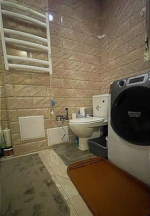 Продам  Квартиру. Черёмушки.