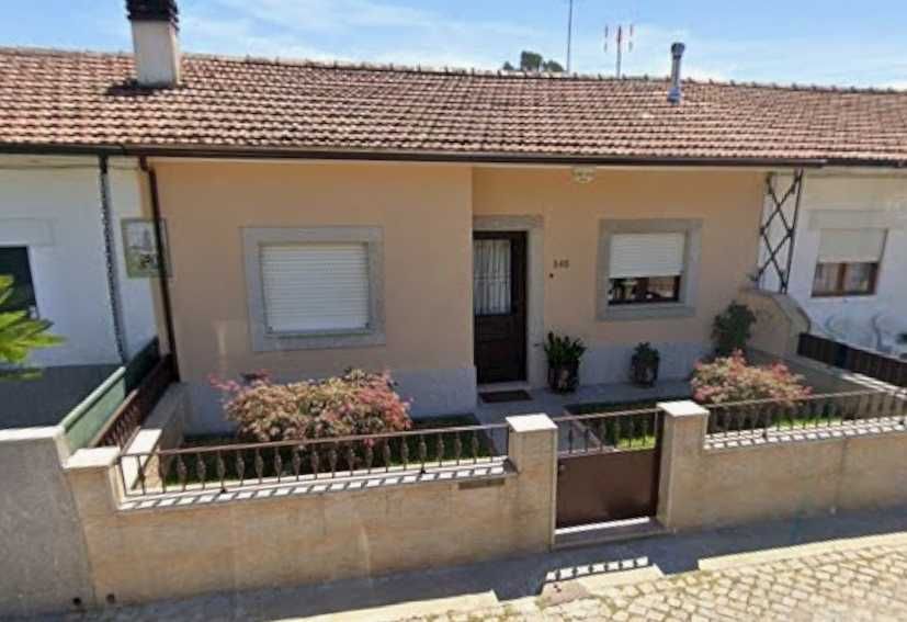 Moradia geminada T2 Pronta a habitar -  Santo Tirso