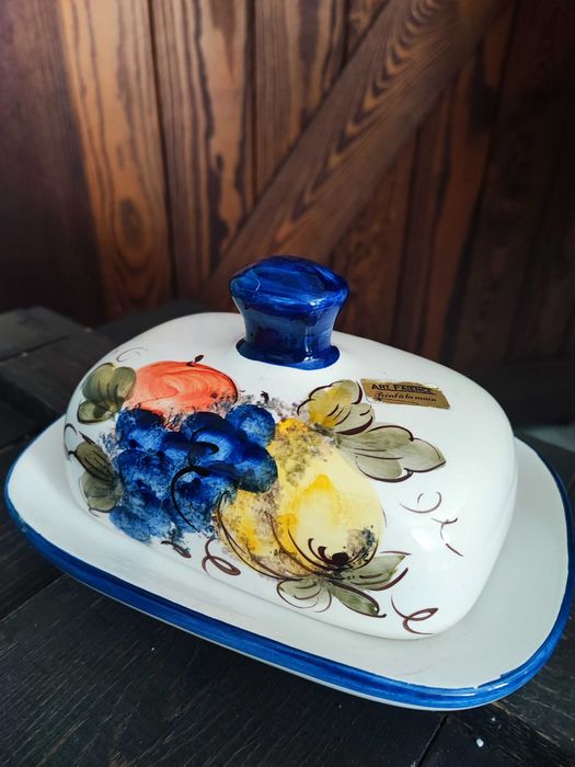 Stara francuska maselnica sielskie wiejskie klimaty