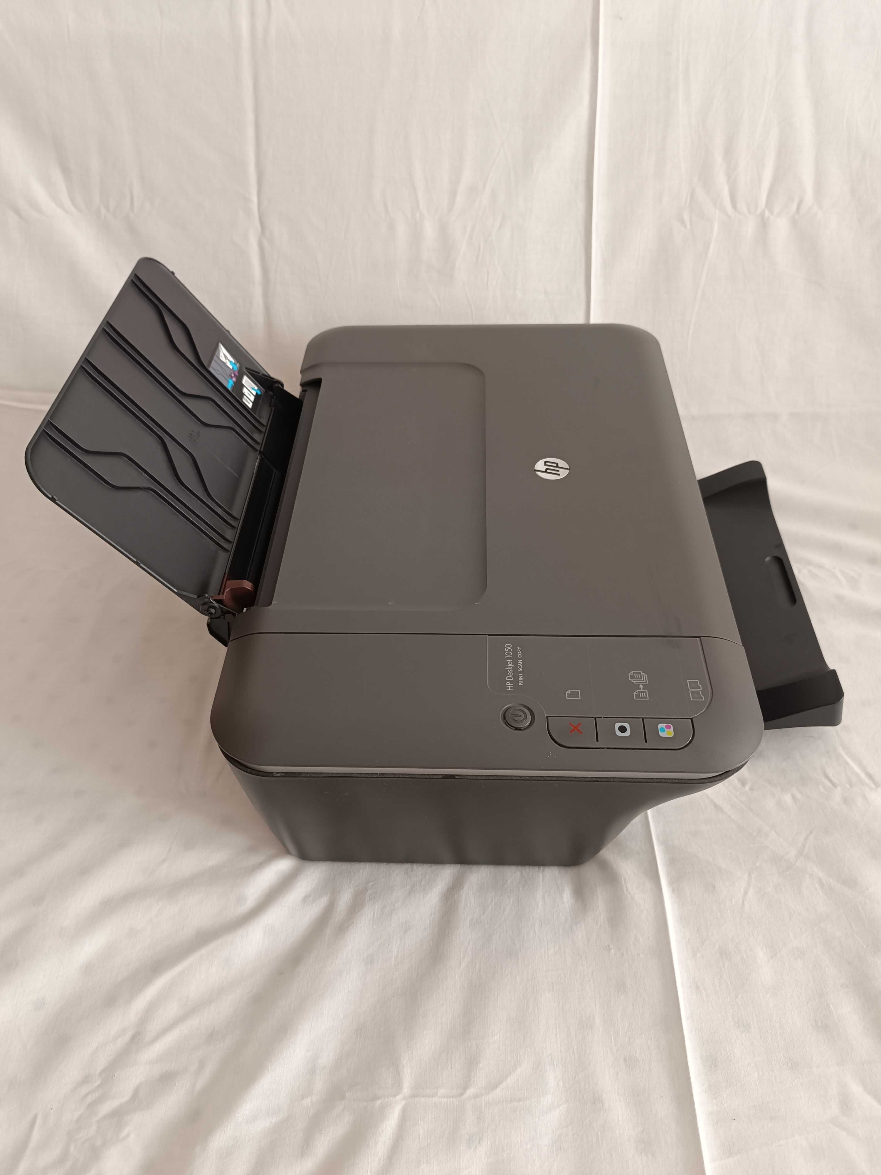 Impressora Multifunções HP Deskjet 1050