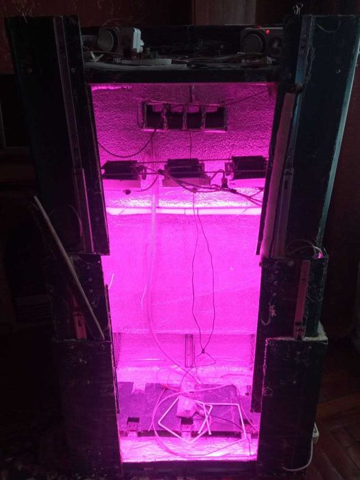 Гроубокс для вирощування рослин