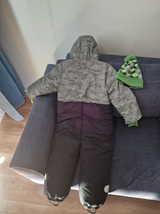 Kombinezon zimowy chłopięcy 122 cm + czapka Minecraft i buty rozm. 31