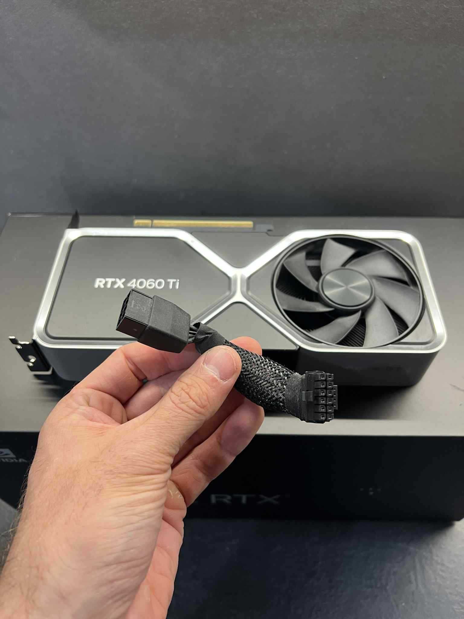 NVIDIA RTX 4060 Ti Founders Edition – stan idealny!