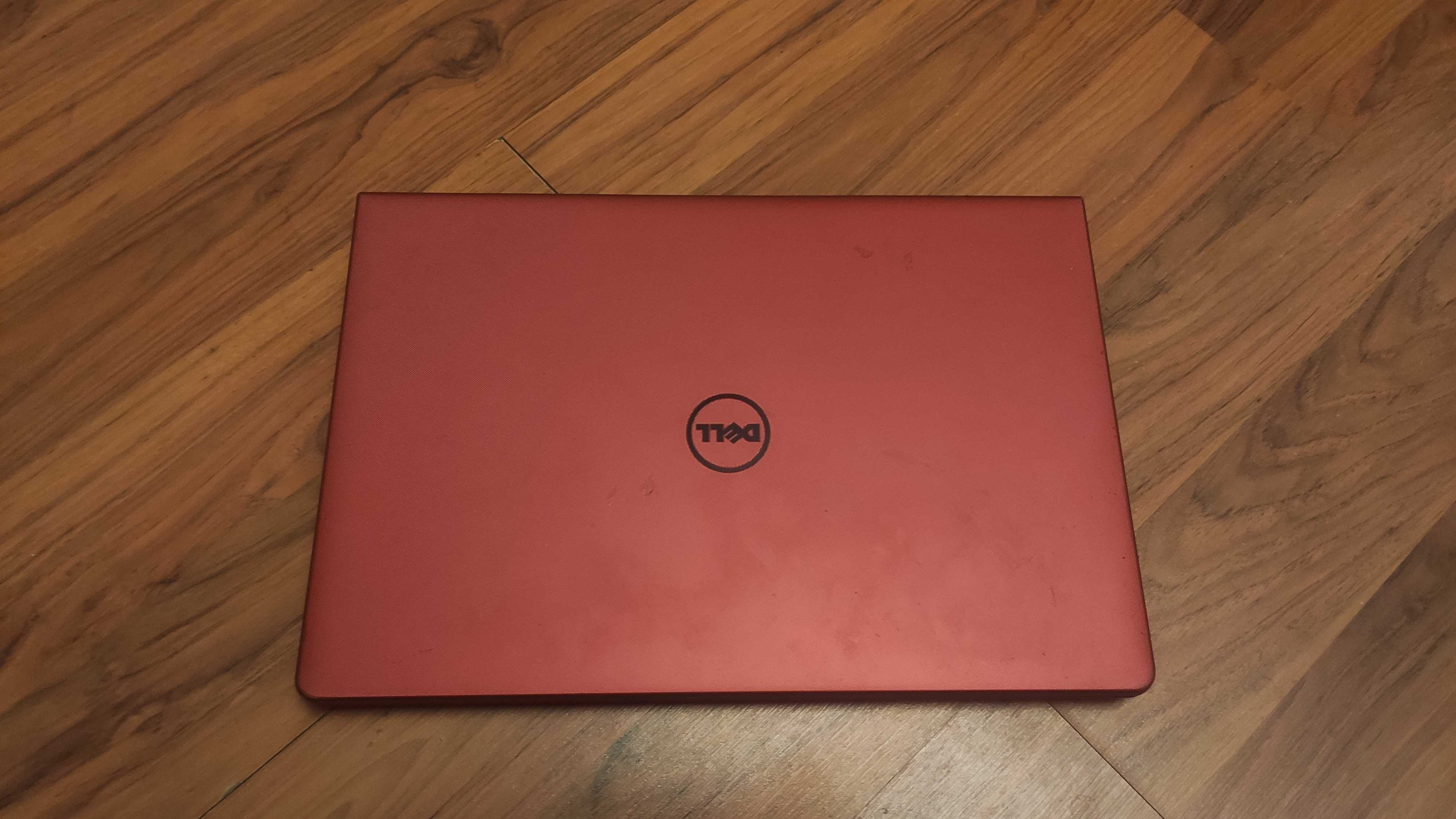 Dell Inspiron 15 5559 15.6" Intel Core i5-6200U/8 GB DDR3/240 GB SSD