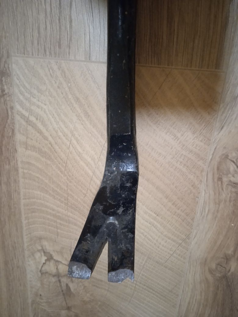 Łom stalowy wzmacniany 90cm