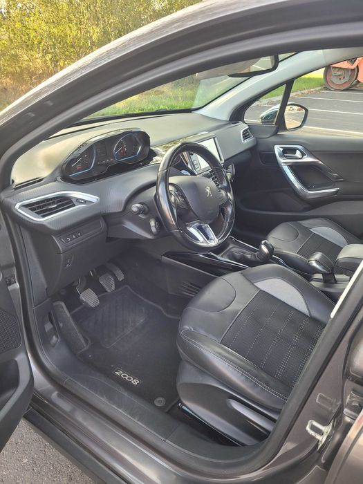 Peugeot 2008 1,2 101KM benzyna