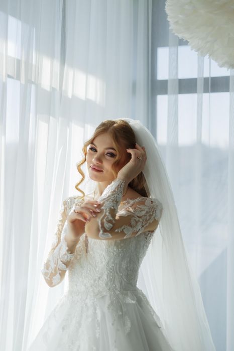 Продам весільну сукню в чудовому стані