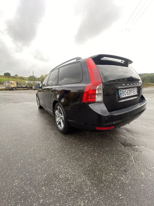 Продам Volvo v50 1.6