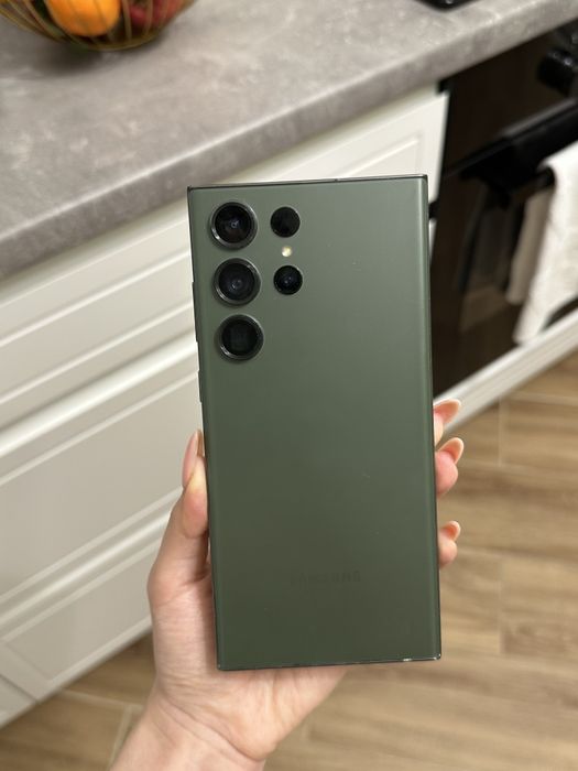 Продаю Samsung S23 Ultra 12/512