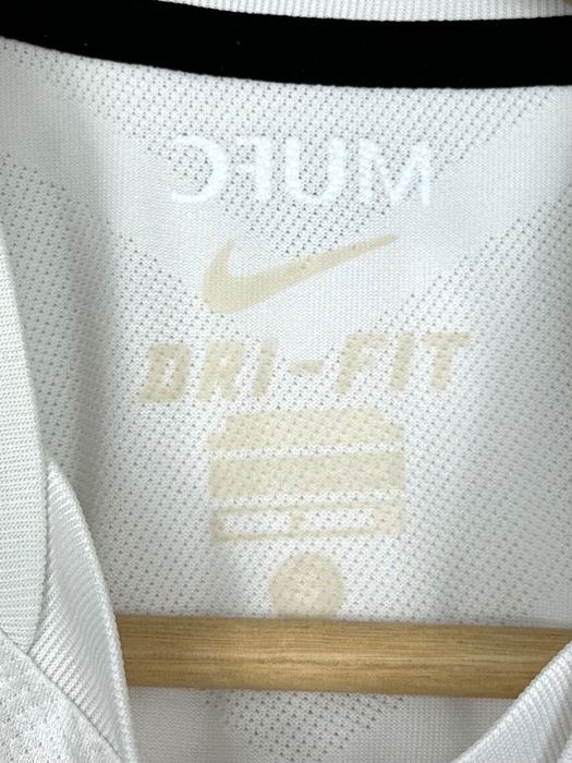 Koszulka piłkarska Nike Manchester United 2010/12; koszulka wyjazdowa