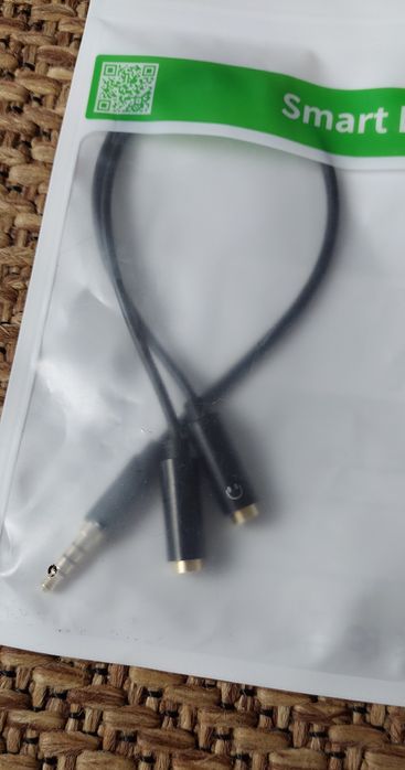 Cabo Audio Splitter UGREEN AV141 1x3.5mm Macho para 2xFêmea