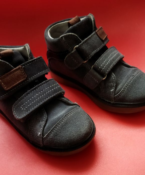 Trzewiki półbuty chłopięce LED rozmiar 27 Renbut