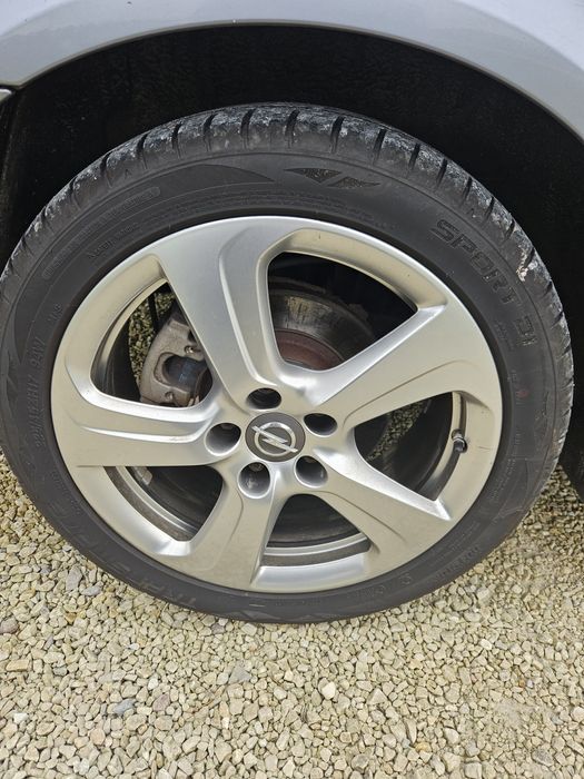 Felgi z oponami Opel
