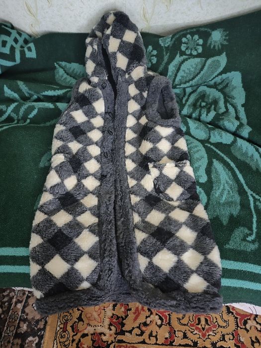 Жилетка меховая.