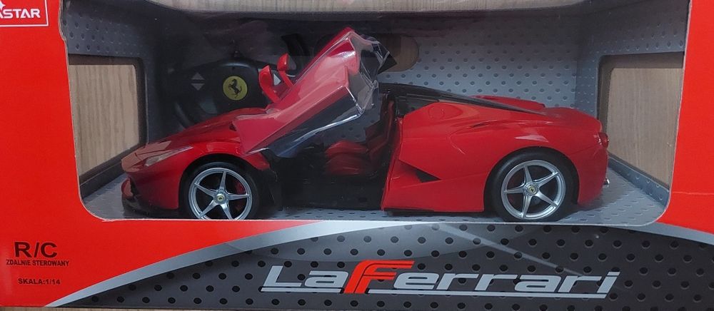 Samochód zdalnie sterowany Ferrari La Ferrari, 1:14 Rastar. Duży.