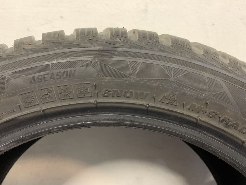 215/45/16 Kumho Solus 4S całoroczne