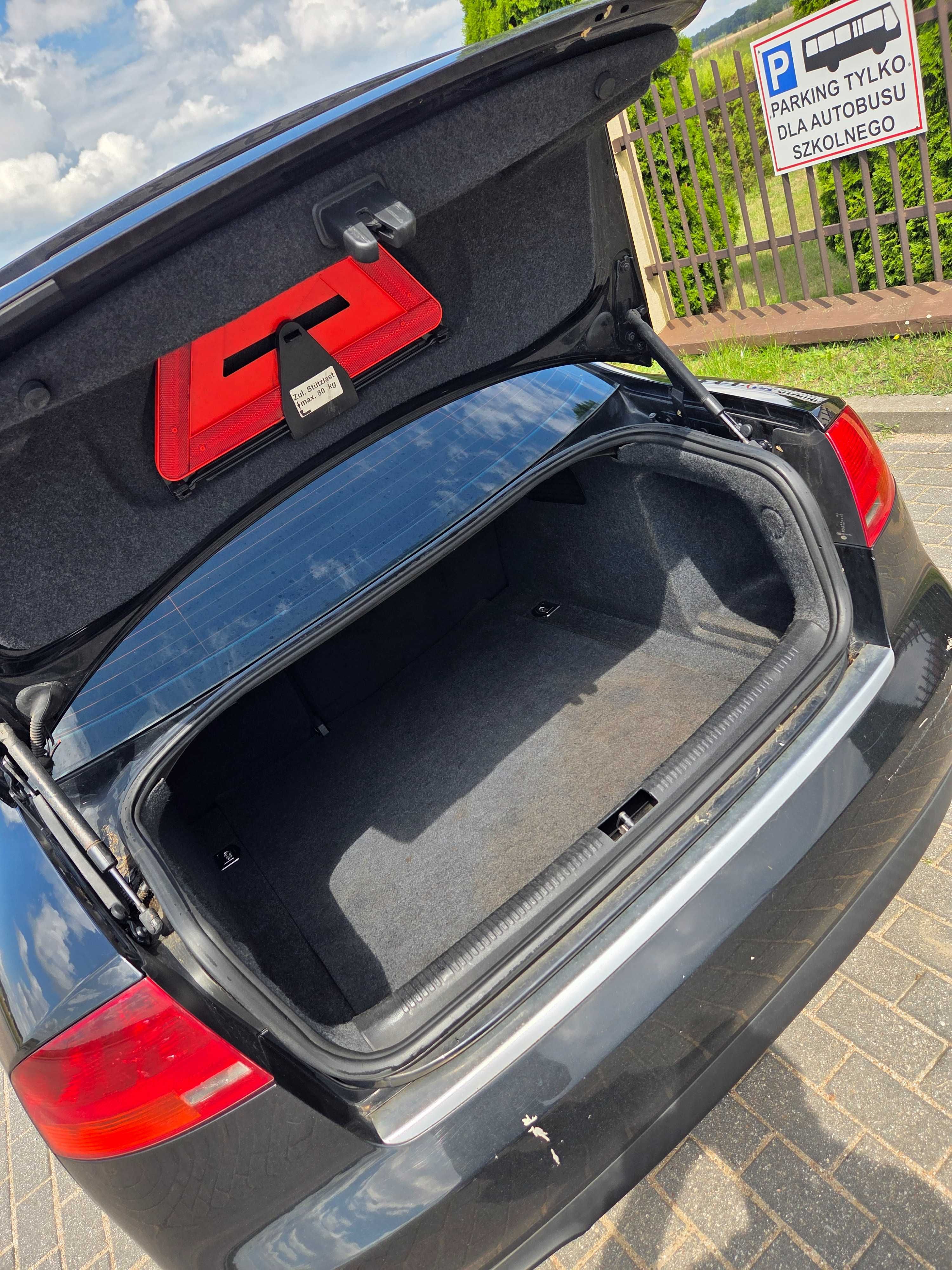 Sprzedam Audi A4b7 2.0 tdi 140 km