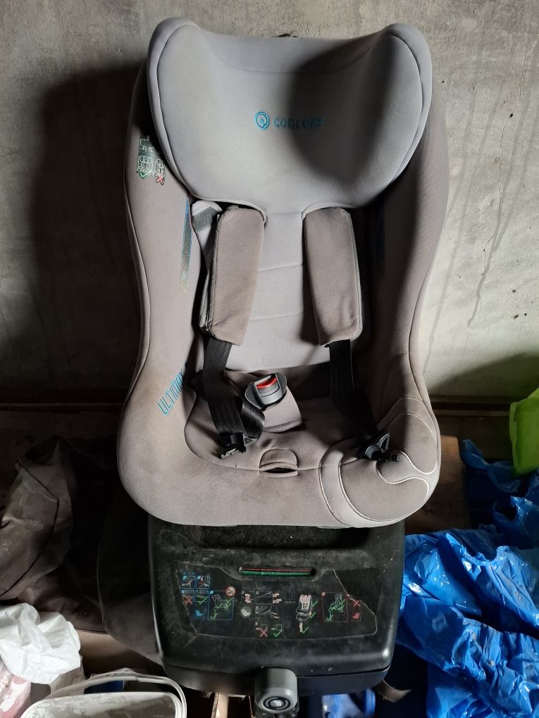 Дитяче крісло CONCORD в авто