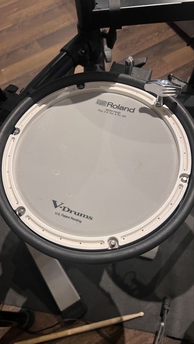 Bateria Roland Td-1 - Banco e pedal de bombo incluido