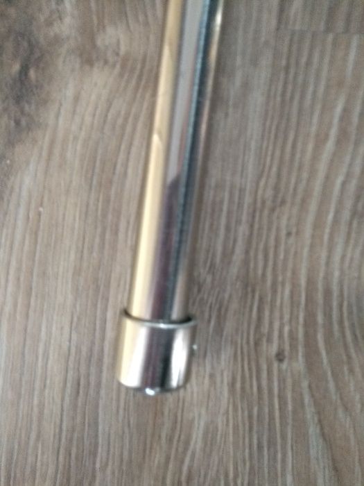 Karnisz metalowy srebrny i złoty