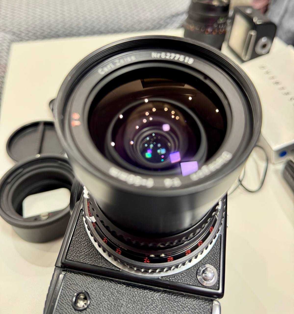 Hasselblad 500 elx Sonnar 150, Distagon 50