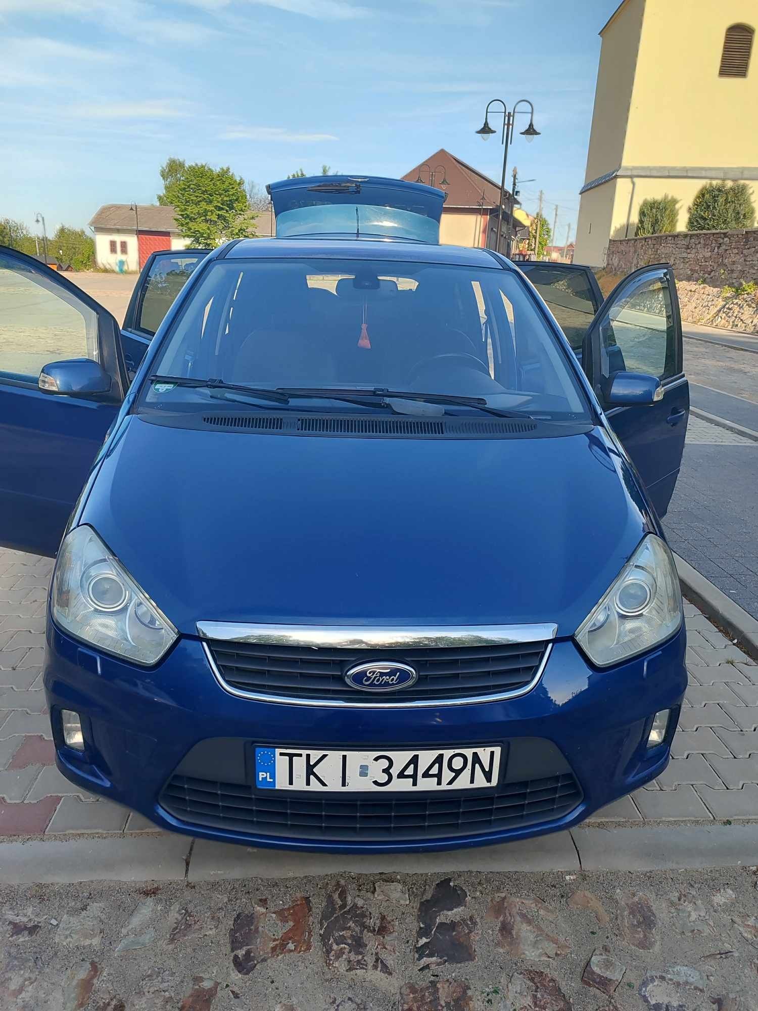 Ford C-MAX Super Stan, Panorama