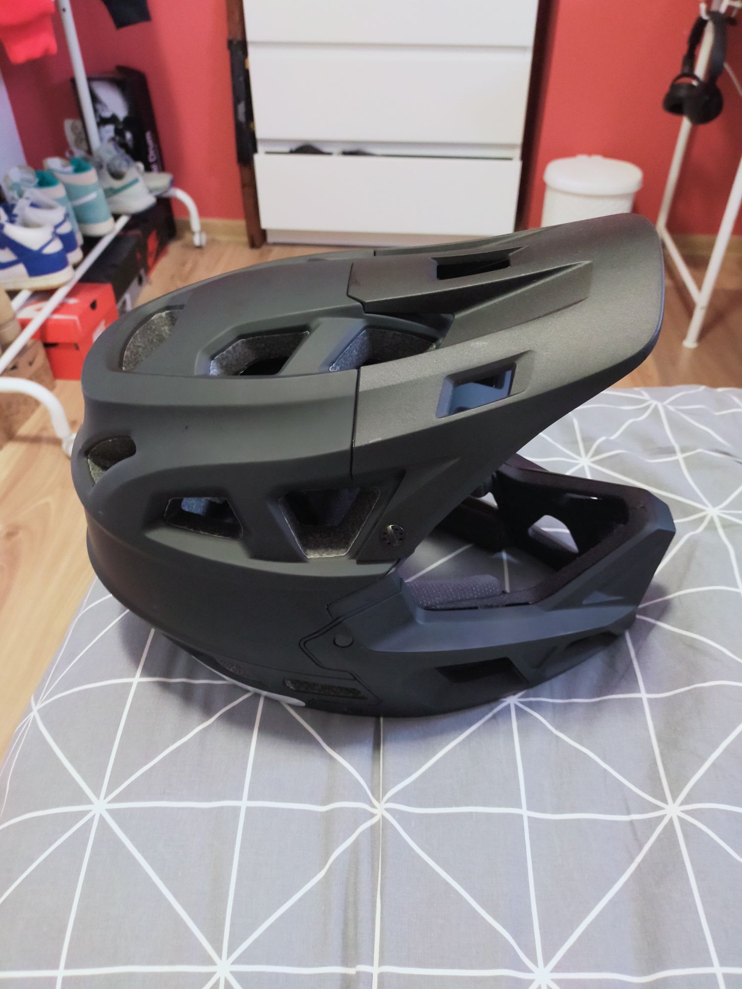 Full face MTB helmet