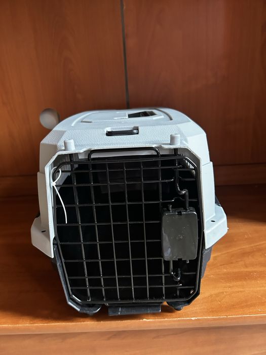 Sprzedam plastikowy transporter