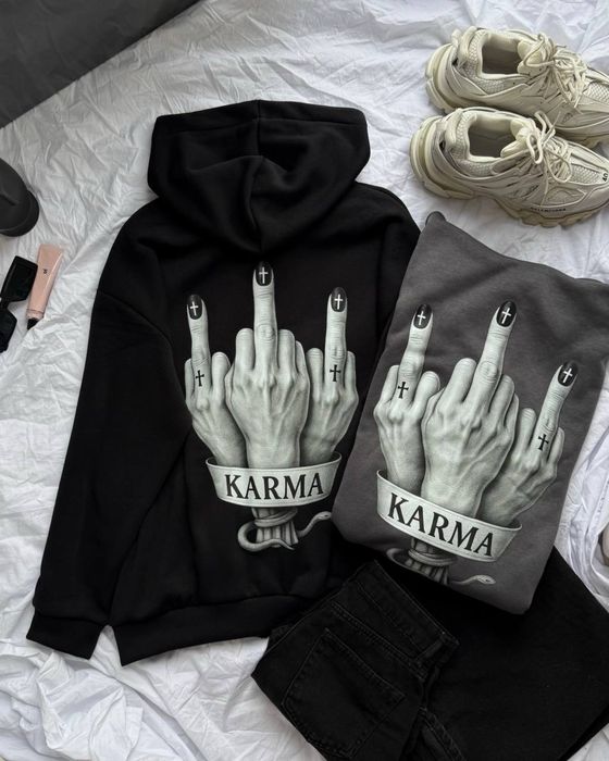 Стильне худі KARMA з принтом, тепле флісове, чорний/графіт кофта карма