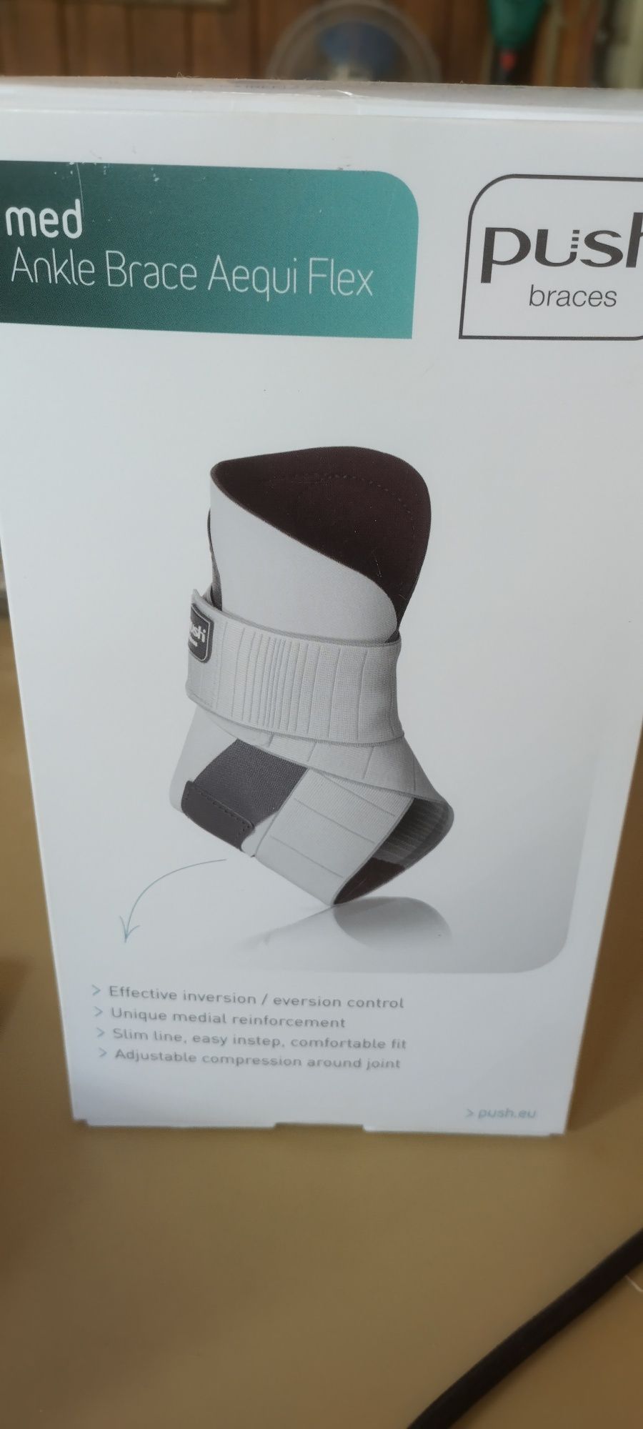 Бандаж голеностоп .
На праву ногу, розмір 2 (на
