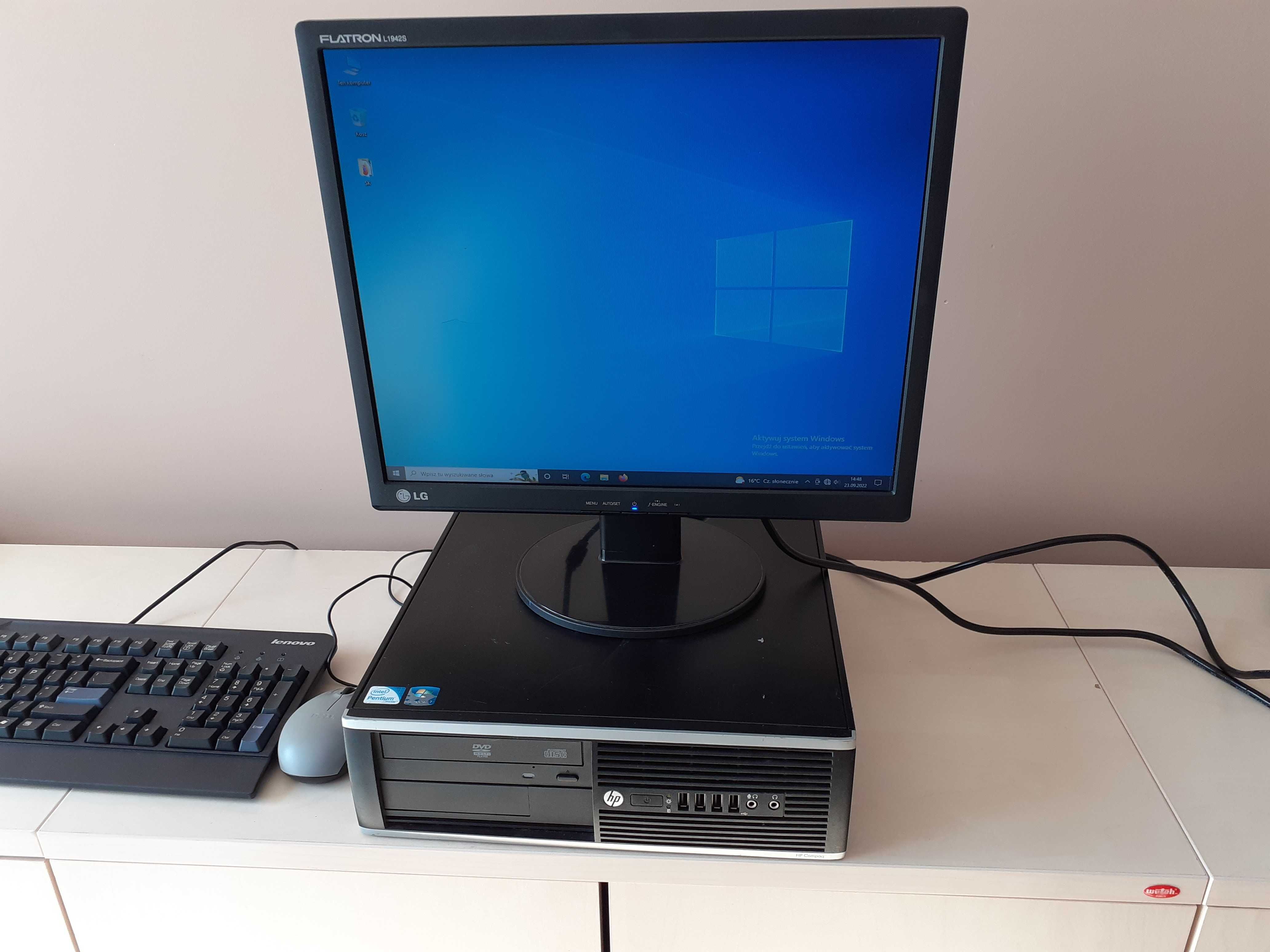 Komputer HP monitor LG 240gb SSD 8gb RAM windows 10.