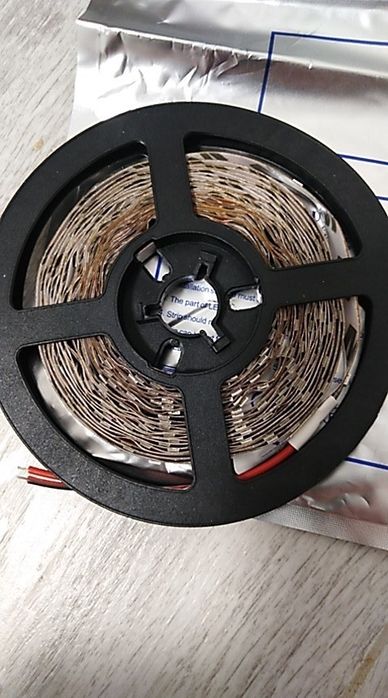 Світлодіодна стрічка. Ціна за 5м. 12V, SMD 2835. Біле світло 6000К.