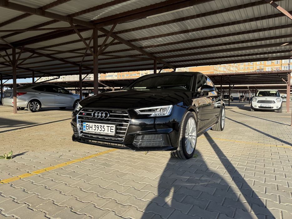 Audi A4 B9/8W 2.0 TFSI S-Tronic (252 к.с.) S-Line 2018