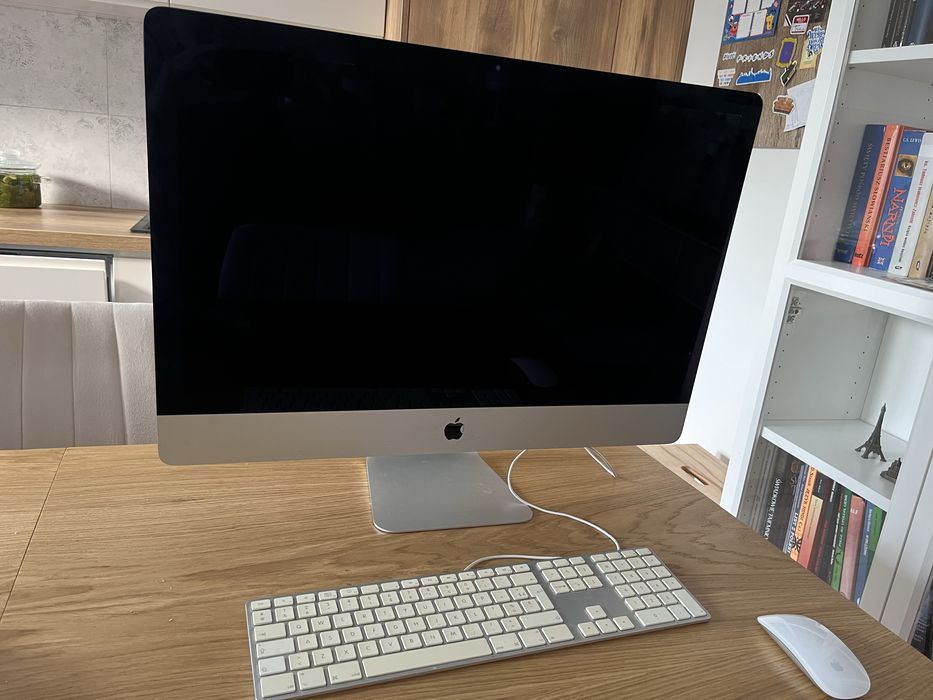 MacOS Catalina iMac Apple 27”