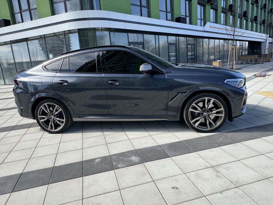 Автомобіль BMW X6 M50d M пакет