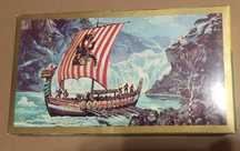 Vintage zestaw modelarski kolekcjonerski łódz Vikingów