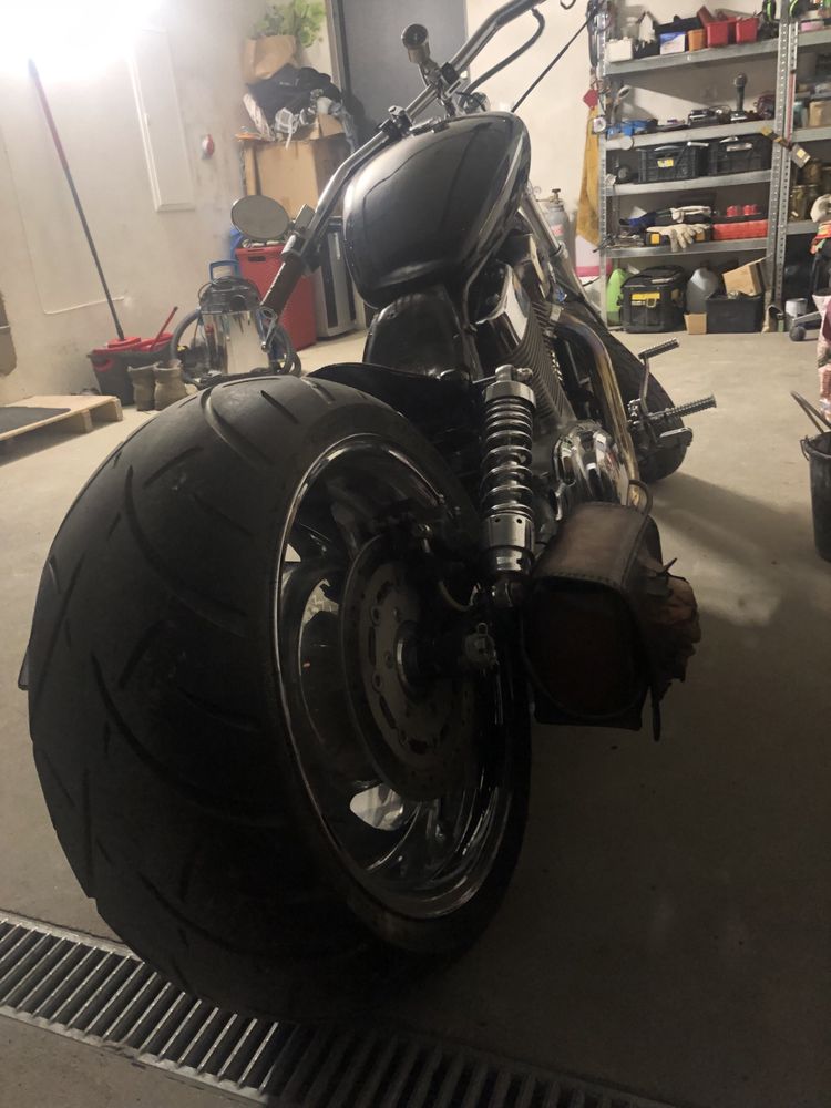 Suzuki Intruder 1400 Custom