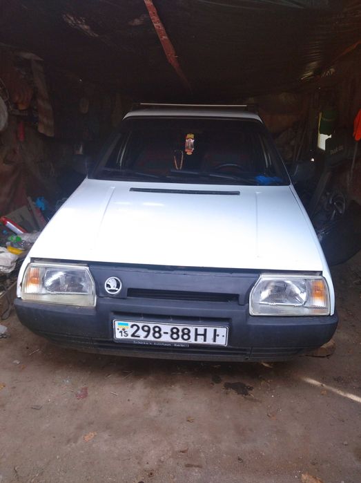 Обміняю авто Шкоду Фаворит