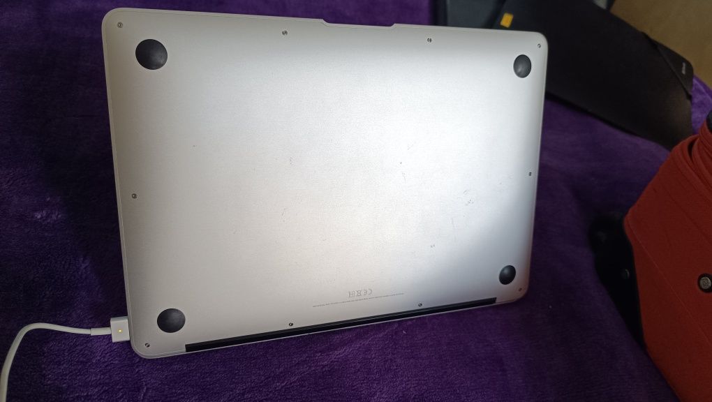 MacBook  Air 13" 2017r 8GB 128GB