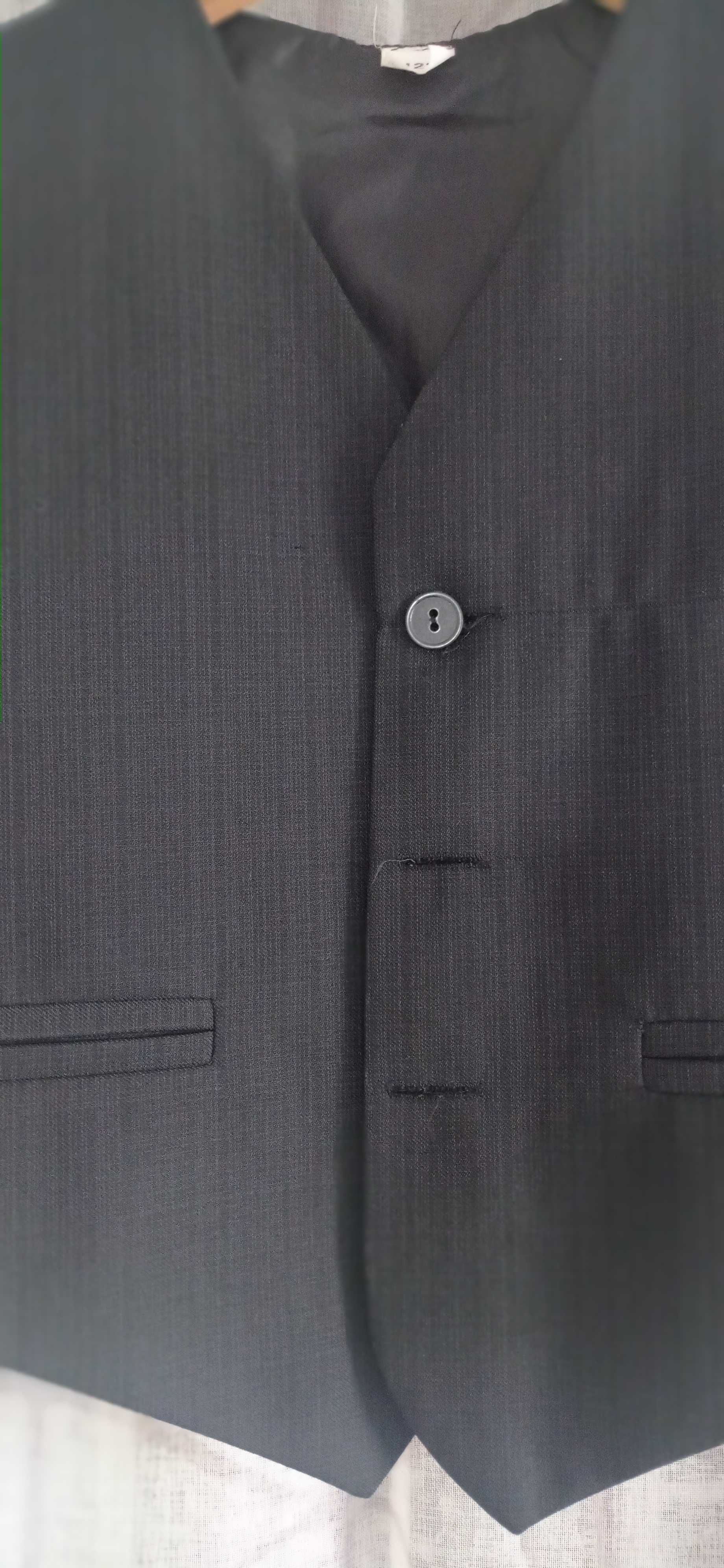 kamizelka dziecięca, galowa dla małego eleganta 122