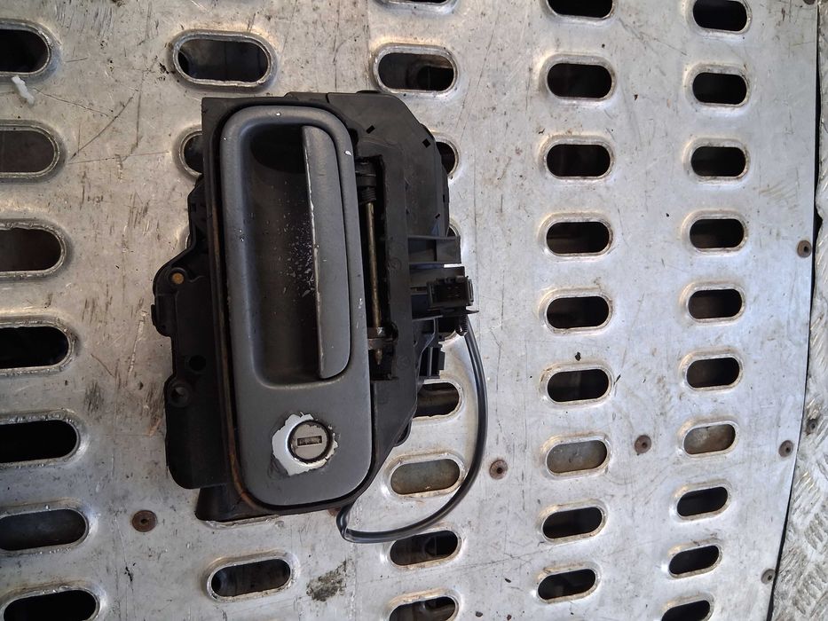 vw t5 zamek klamka klapy tylnej komplet