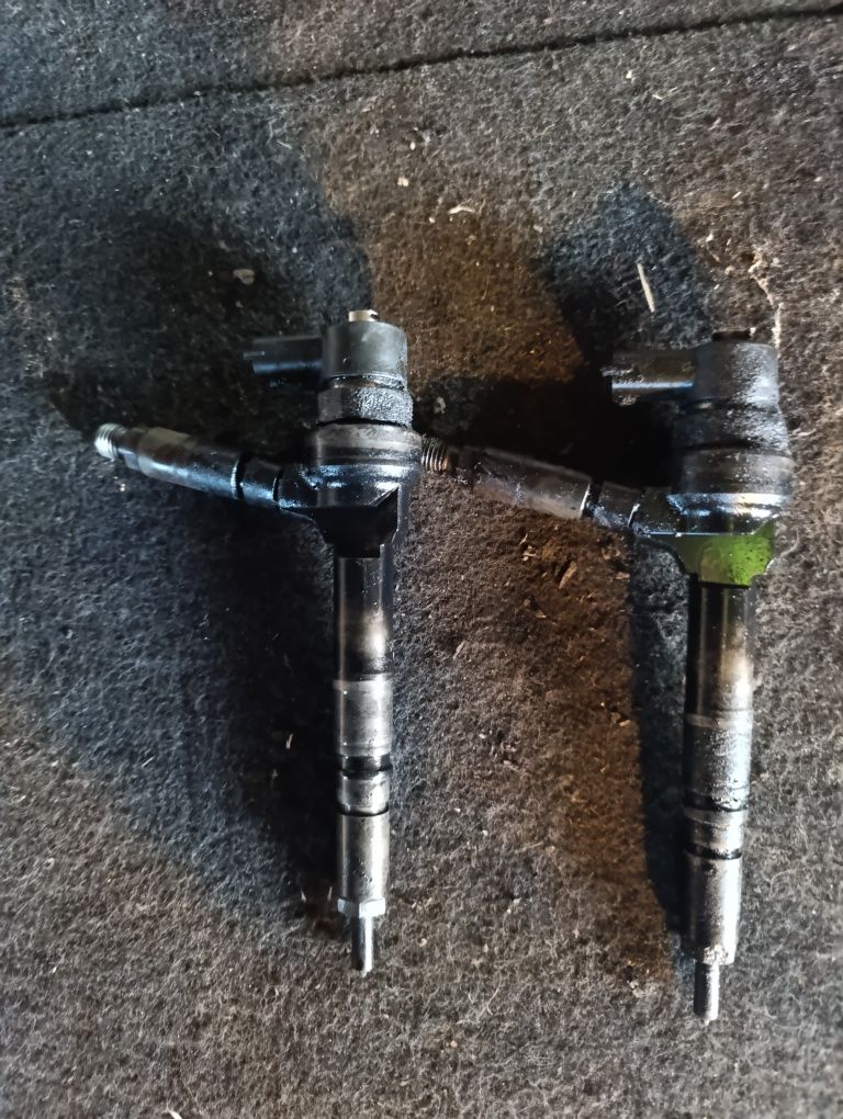 Wtryski wtryskiwacze do regeneracji Opel Astra h 2005 Isuzu
