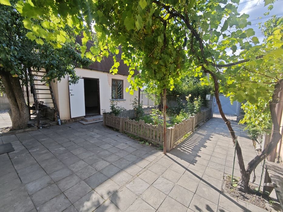 Оренда 4х кімнатного будинку у Дніпровському р-ні (Квітучий)