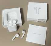Apple airpods  1