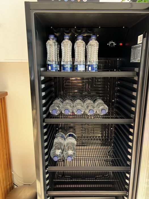 Frigorifico profissional makro novo praticamento sem uso