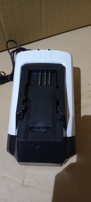 Ładowarka macallister MC36-li-E2
