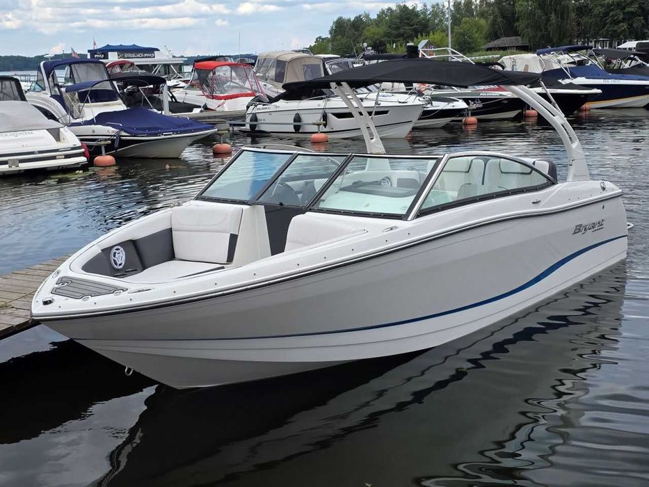motorówka BRYANT CALANDRA 23 Volvo Penta 5.3 300HP [jak Cobalt]
