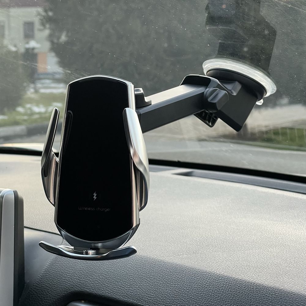 Автотримач для телефону в машину з бездротовою зарядкою Q3
