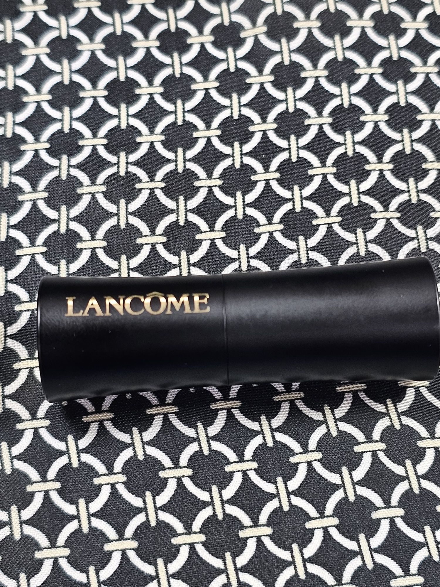 Lancome Pomadka 196 Drama Matte