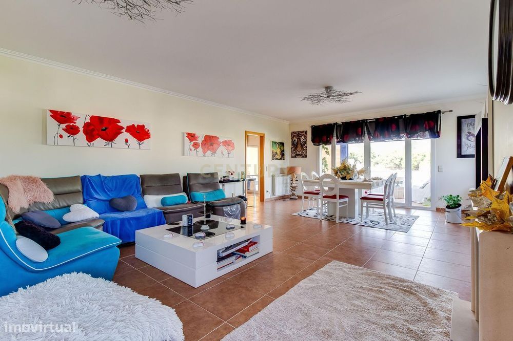 Luxuosa Moradia T4 com Vista Panorâmica